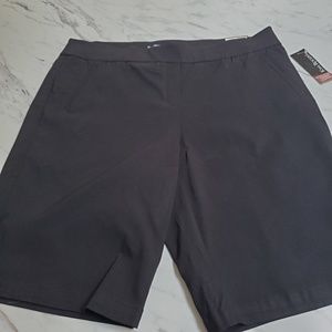 Kim Rogers Curvy Women's Black Bermuda Shorts - Size 20W